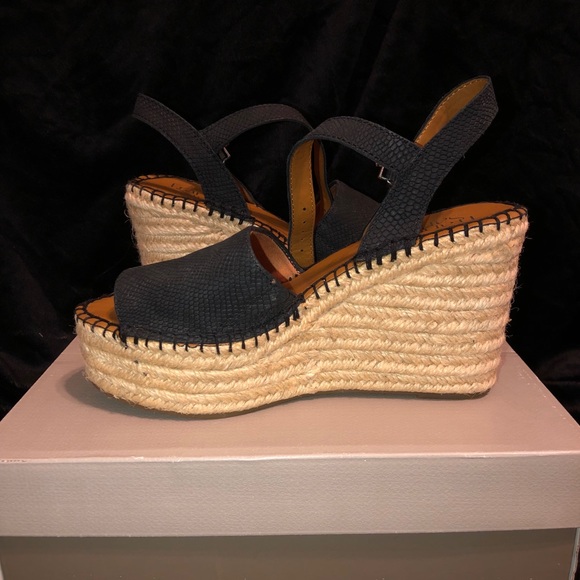Franco Sarto - Black Wedges - size 6 - NEVER WORN - Picture 3 of 3